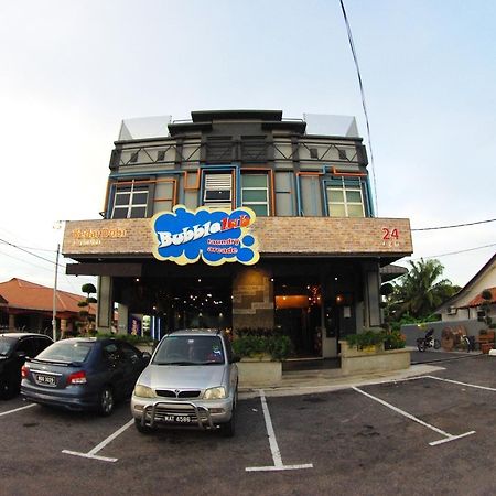 Tube Hotel Klebang Melaka Exterior photo